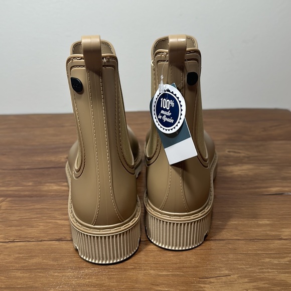 Igor | Round Toe Plain Beige Block Heels PVC Clothing Women’s Rain Boots - Picture 9 of 13